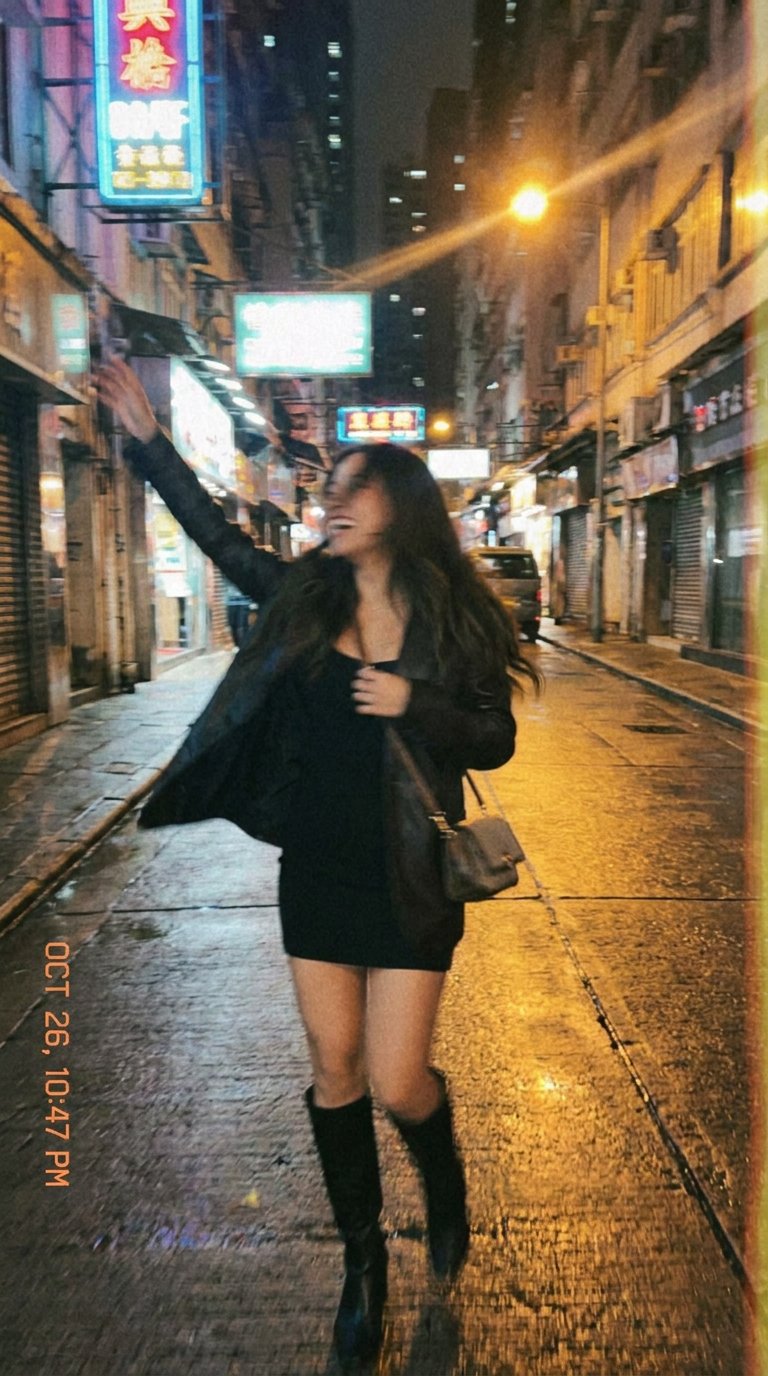 街头夜生活动态模糊美女摄影 2