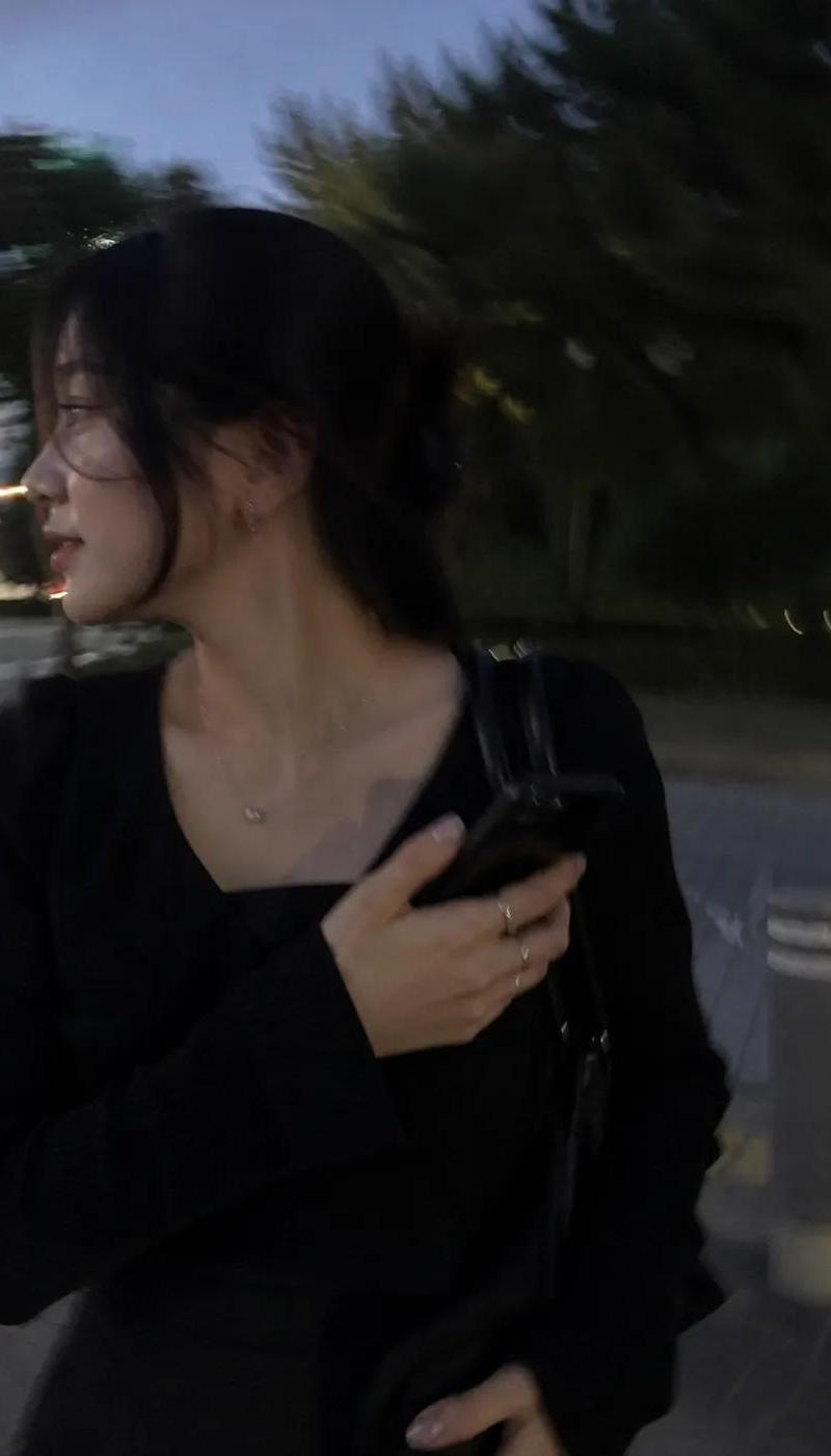 AI 日常生活 iPhone 抓拍