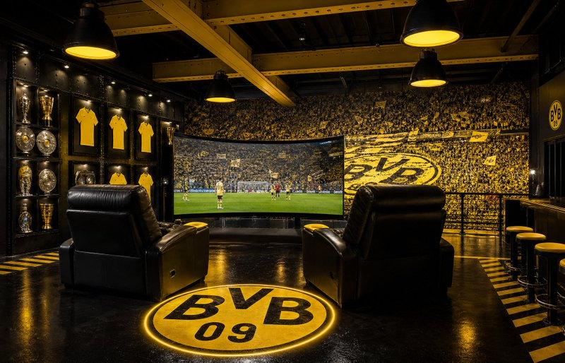 Borussia War Room Interior