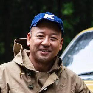 图片风格迁移提示:维京风格到达利《燃烧的长颈鹿》风格