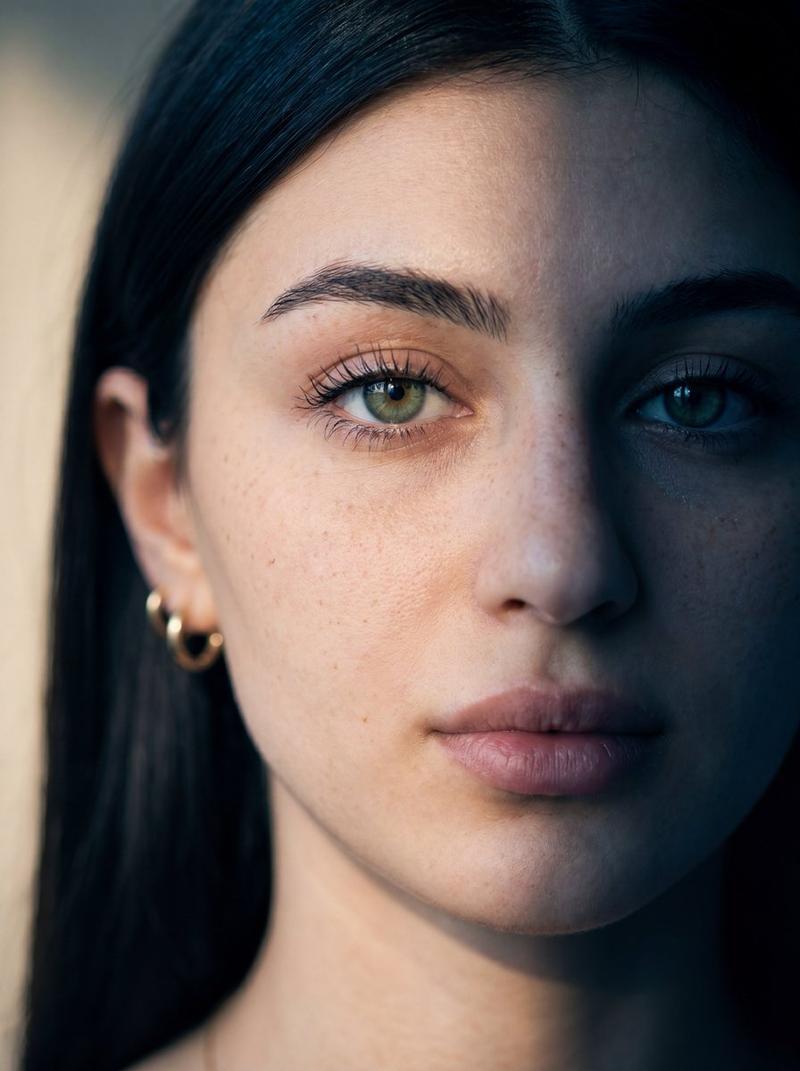 Editorial style woman portrait v2: GPT Image 2 prompt