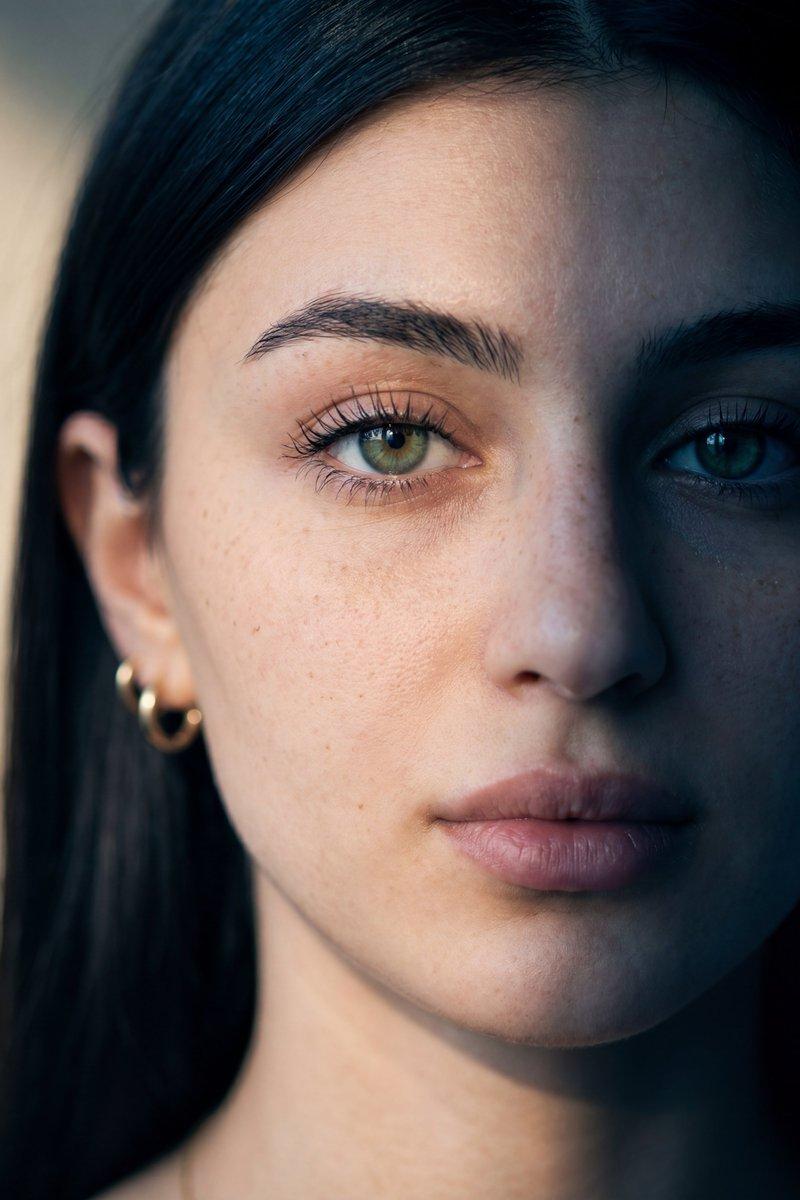 Editorial style woman portrait v2: GPT Image 2 prompt