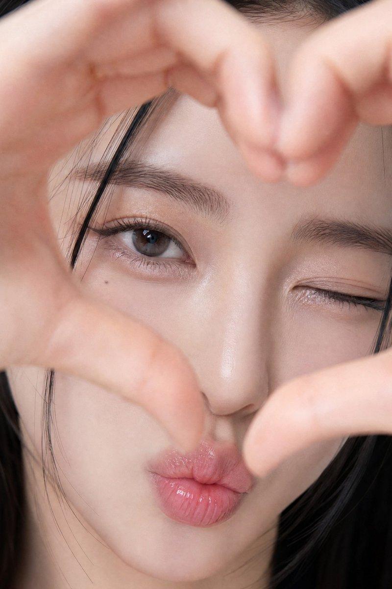 Heart hands close-up portrait: GPT Image 2 prompt