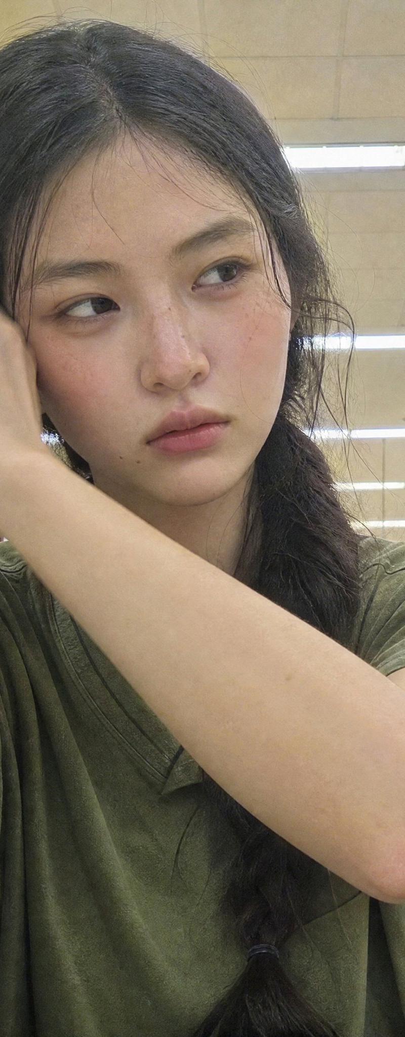廉价安卓手机前置误拍韩国女性