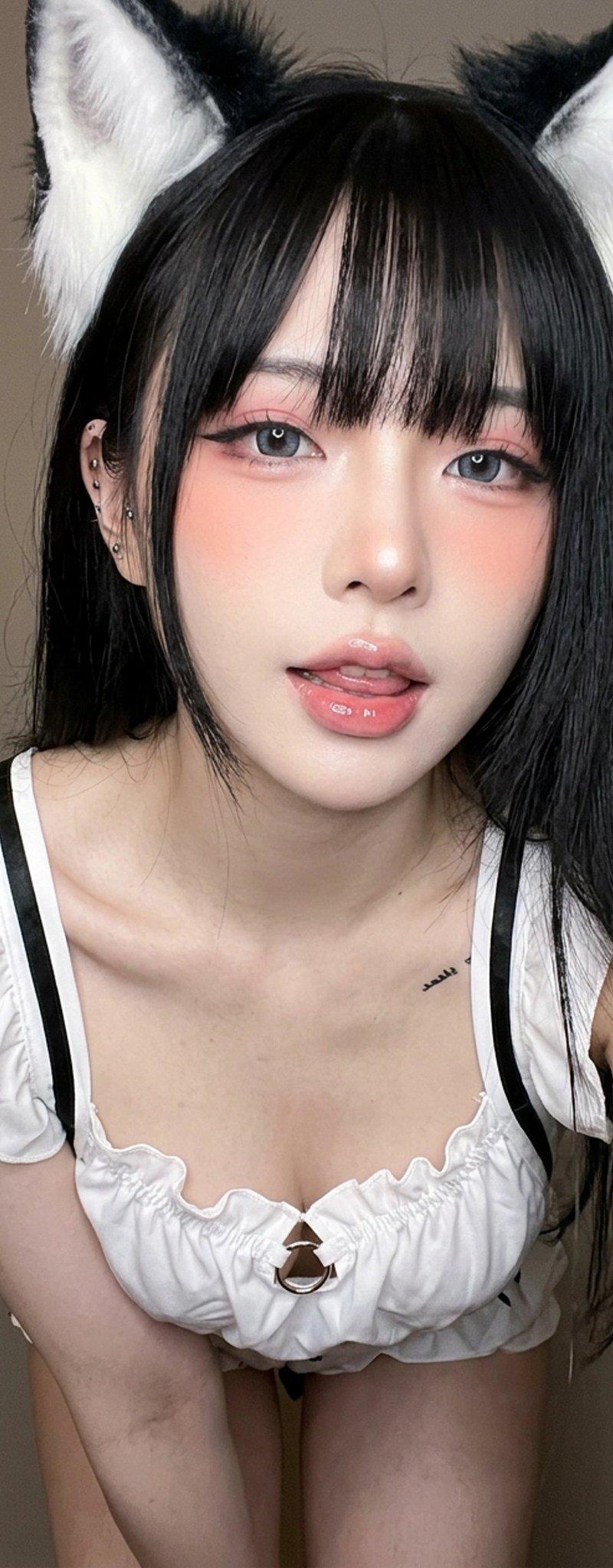 黑白兽耳甜酷女仆自拍