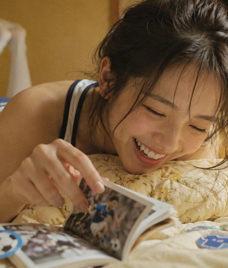 私密质感日系女生足球宝贝写真