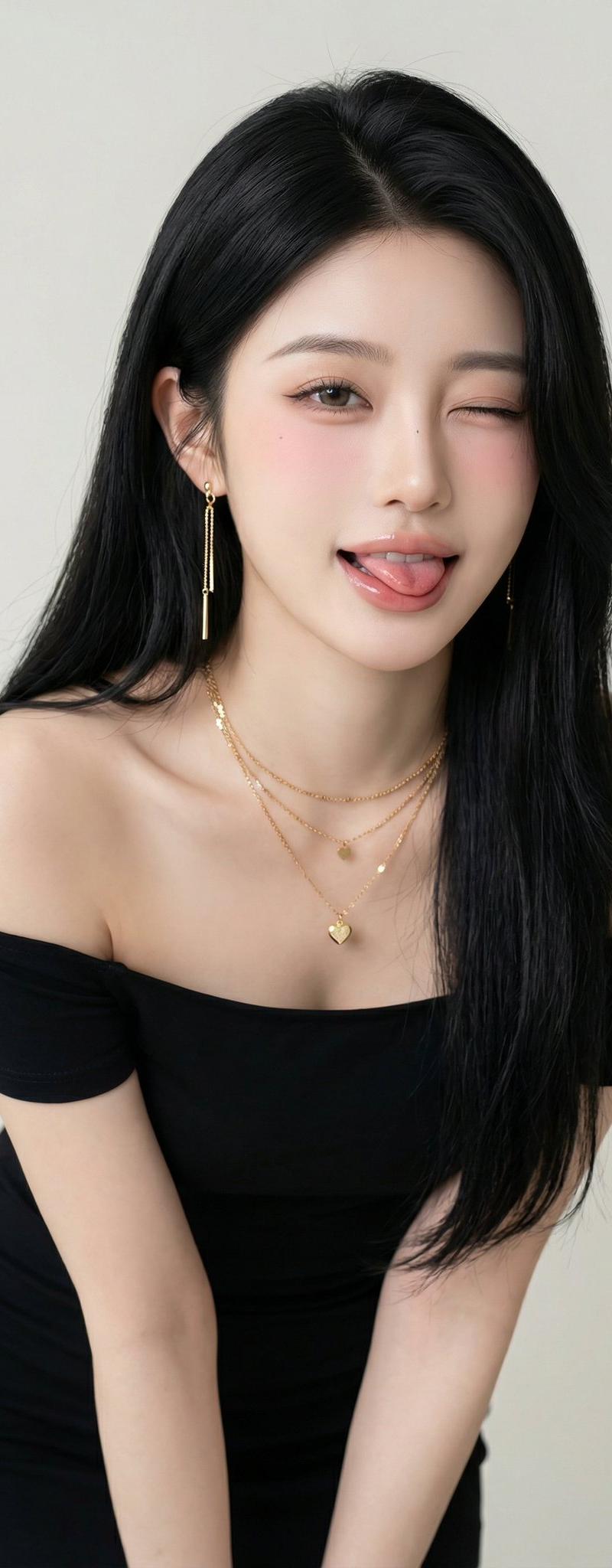 俏皮黑裙少女撩人写真