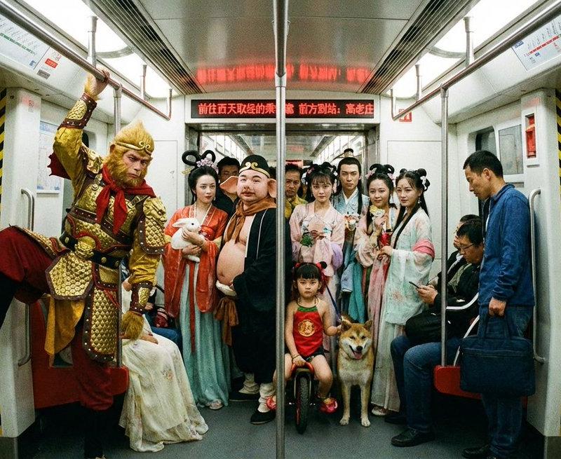 西游记人物坐地铁