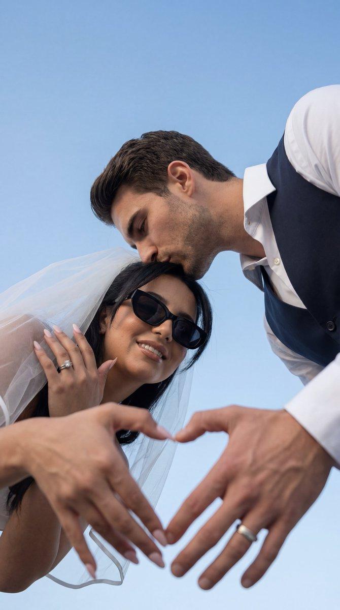 蓝天之下比心定格极致浪漫婚礼瞬间