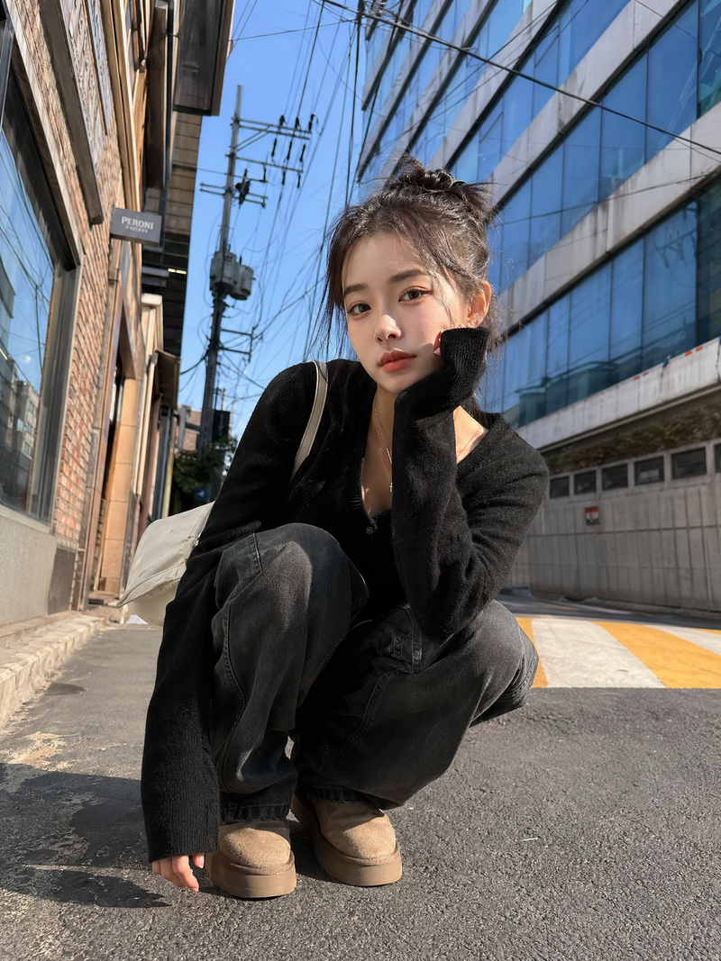 Street photography, sunlight, trendy Korean gril, 20s, squatting on the ground, 