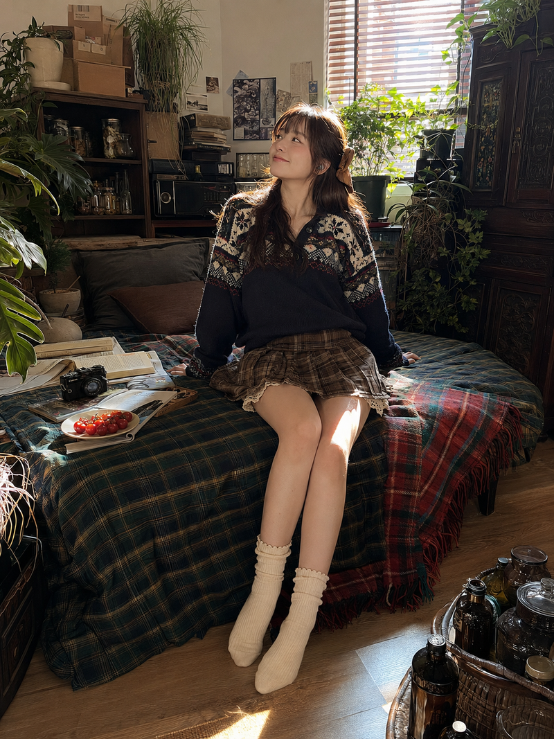 { "subject": { "description": "An adult woman around 20 to 27 years old sits nea