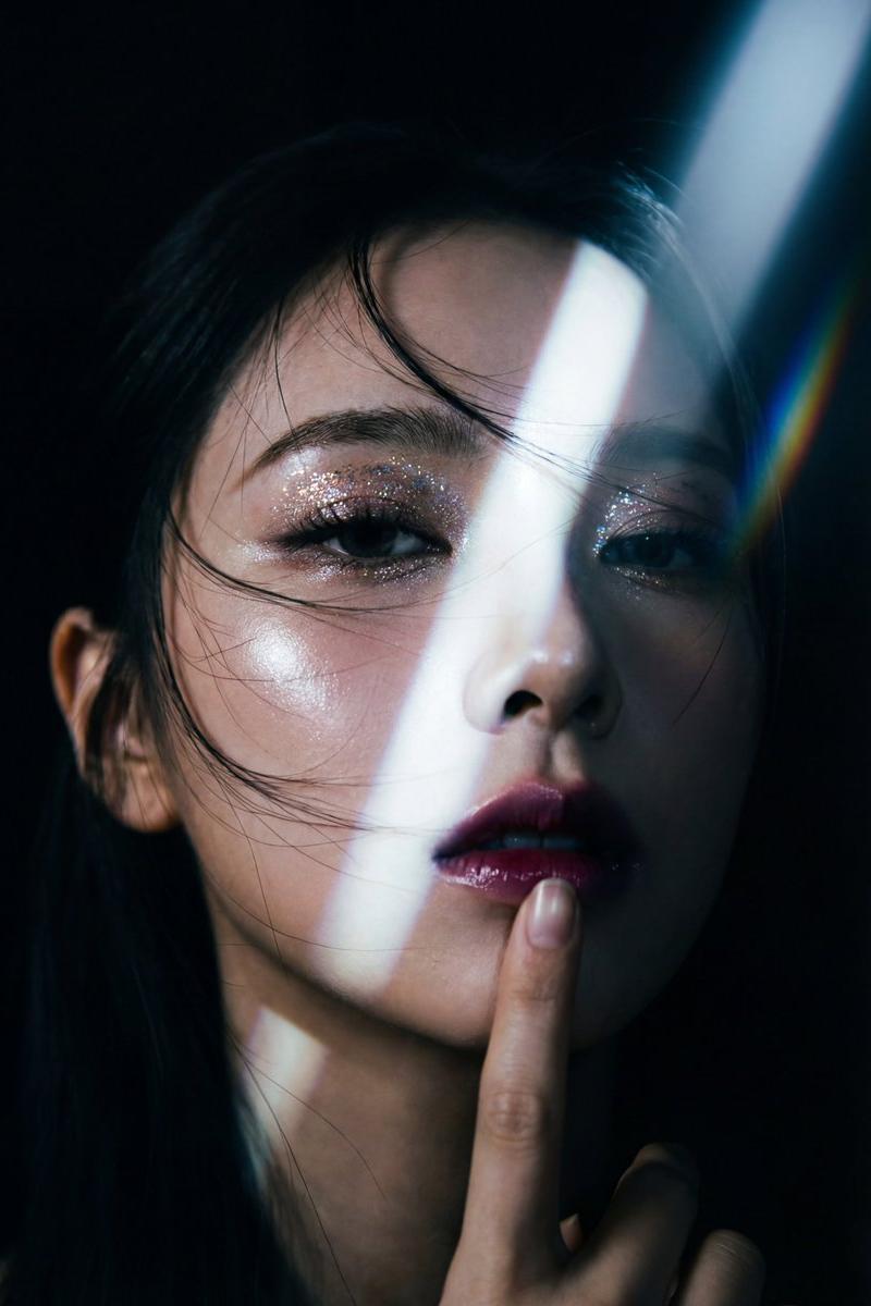 韩国时尚杂志封面:K-pop偶像特写