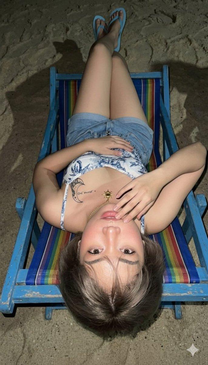 夜晚沙滩椅倒挂人像