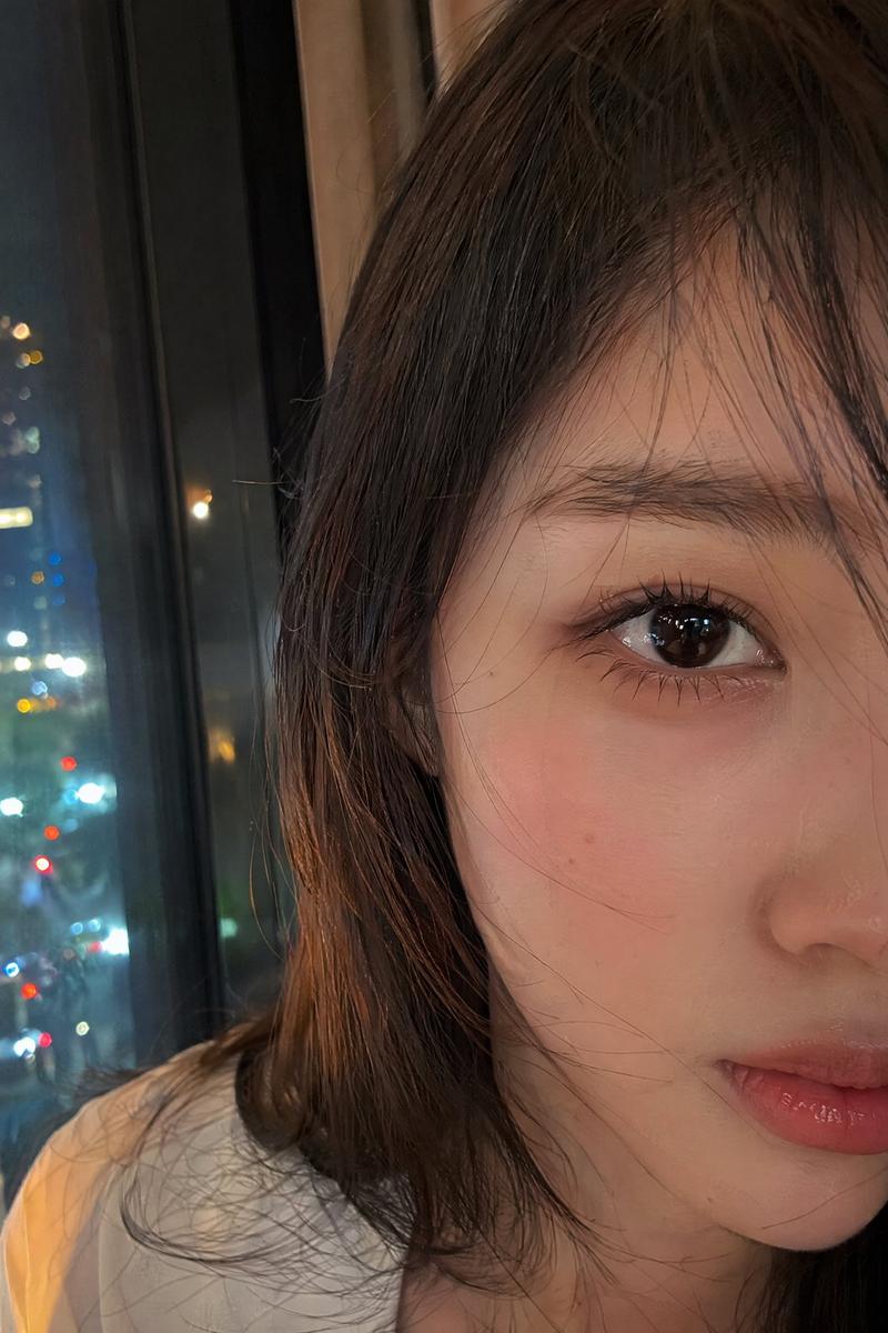 真实感智能手机自拍特写