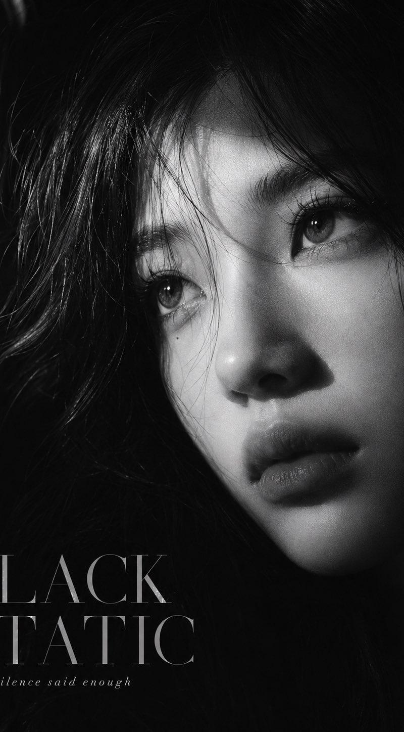 Black Static 黑色电影风格杂志封面
