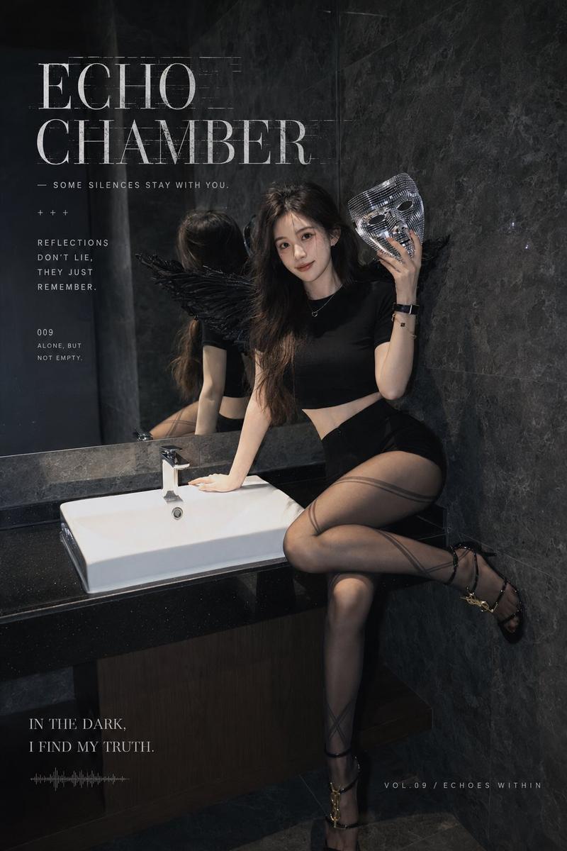 哥特式 Echo Chamber 时尚杂志封面