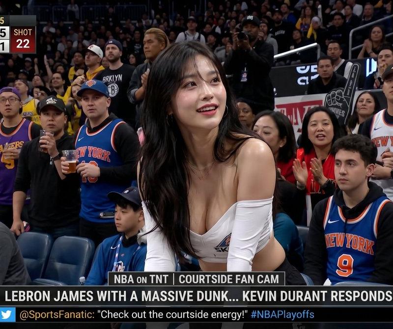 NBA 场边球迷镜头转播