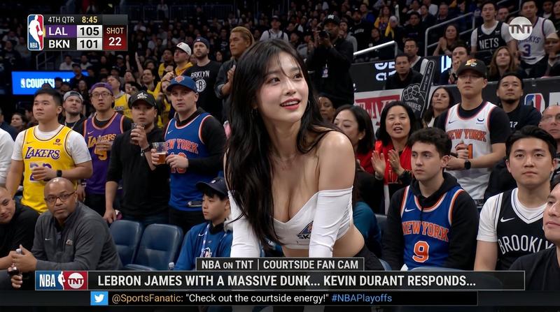 NBA 场边球迷镜头转播