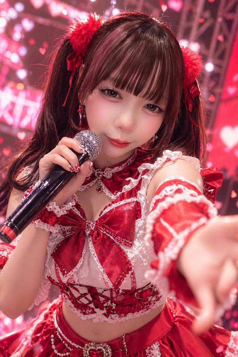 红色偶像演唱会特写