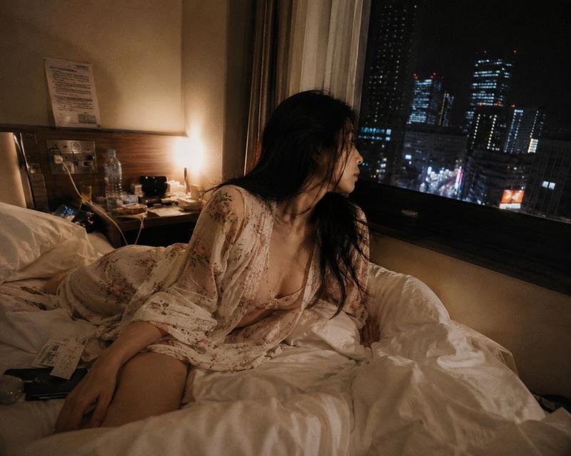 深夜东京酒店场景