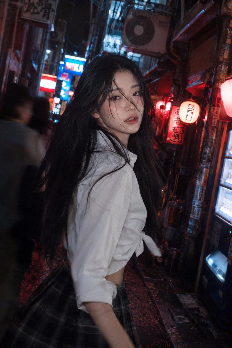 东京后巷霓虹快照
